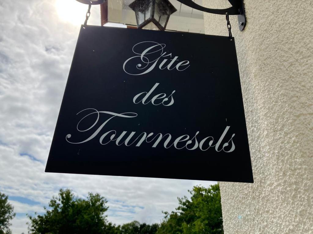 Gite Des Tournesols Oradour-Fanais Zewnętrze zdjęcie